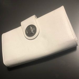 White Buxton Wallet